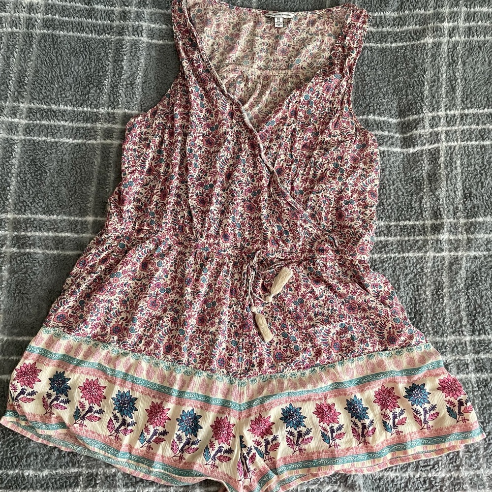 American Eagle Floral Romper